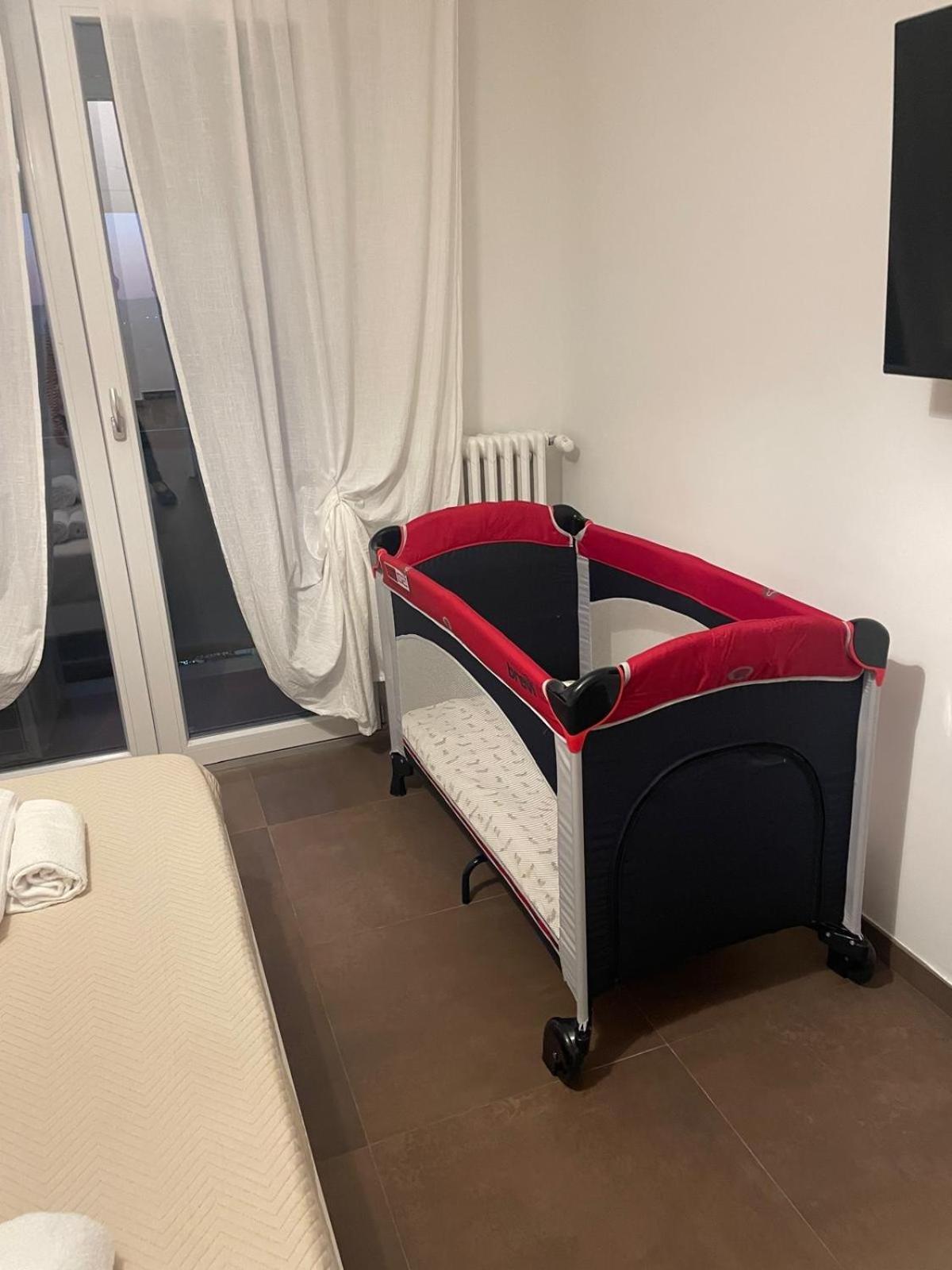 Stepahouse Zona San Paolo Elegante Bilocale A 2 Minuti Dalla Metro B Roma