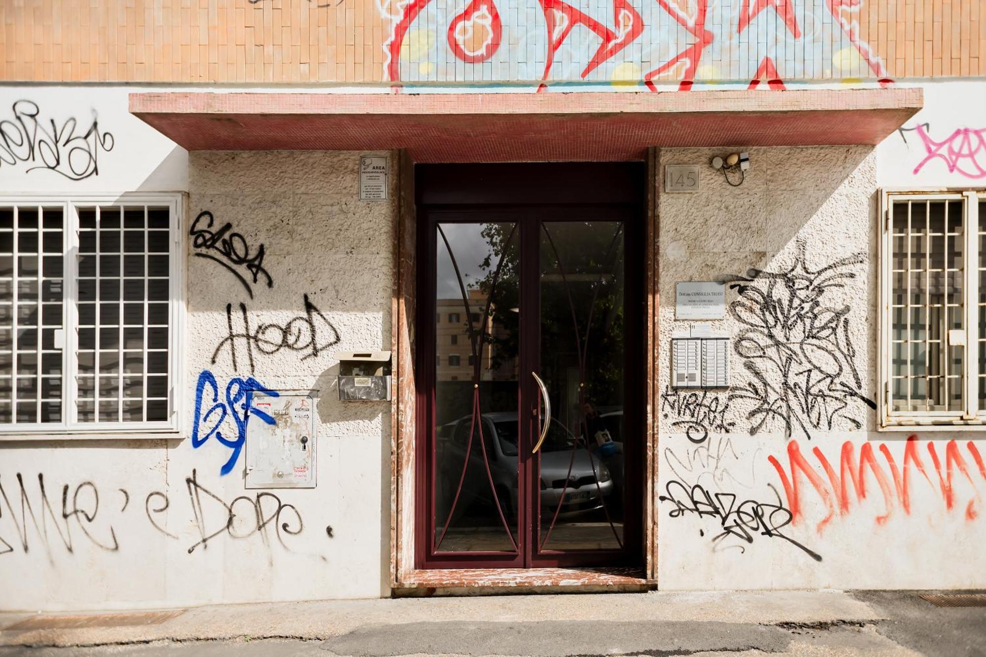 Stepahouse Zona San Paolo Elegante Bilocale A 2 Minuti Dalla Metro B Appartamento *
